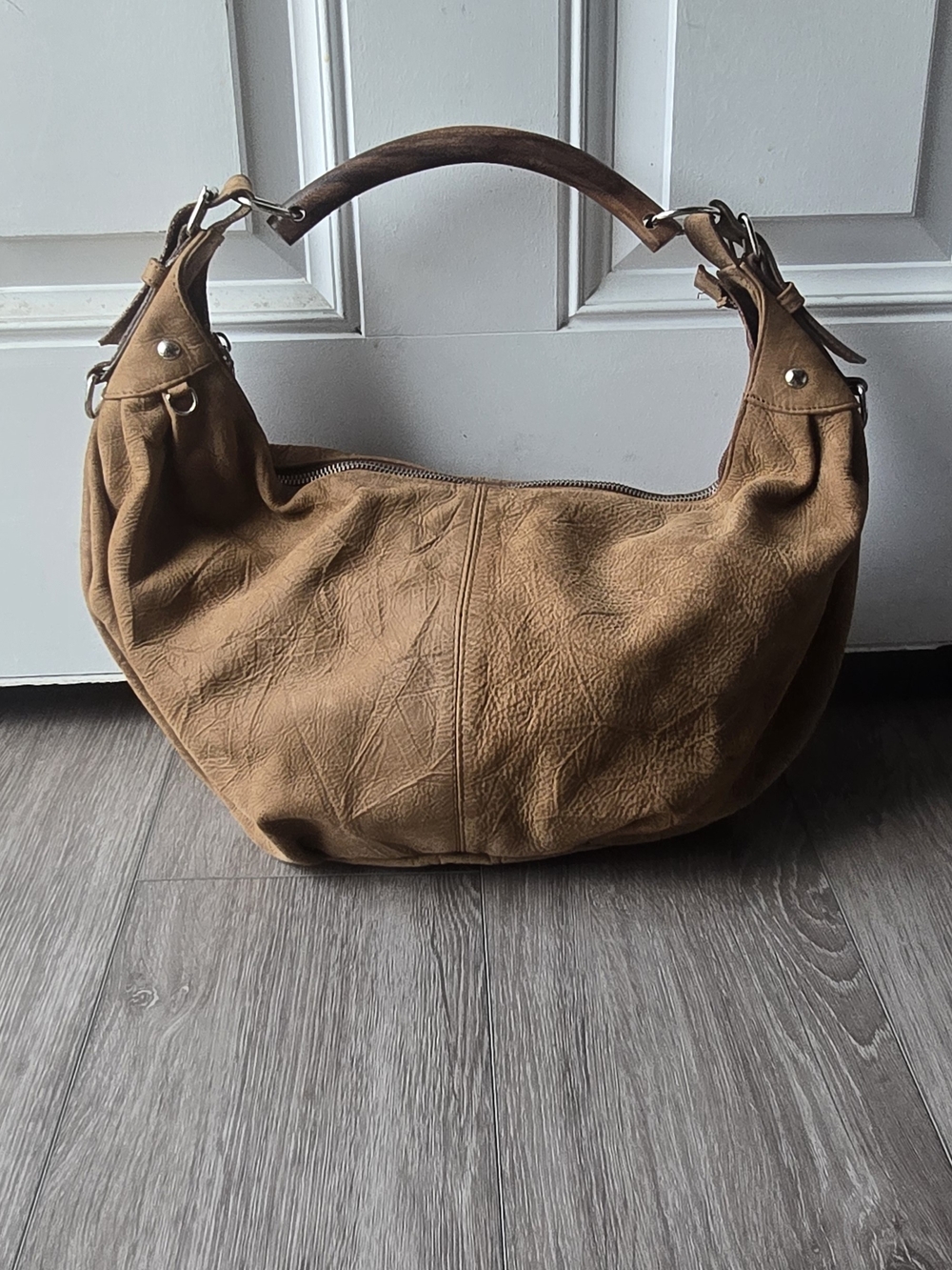 Classic Tan Leather Hobo Bag – Soft Slouchy Shoulder Tote